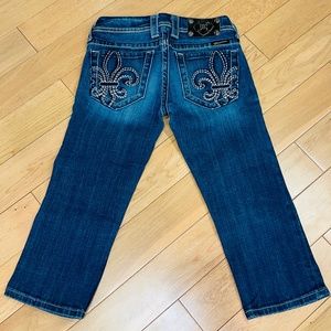 Miss Me Cropped Denim Blue Jeans Fleur de Lis Size 25 JP436g Women Teen Cute